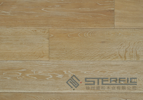 橡木实木复合地板